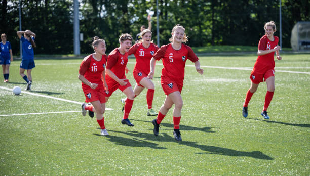 通过娱乐与 通过娱乐与